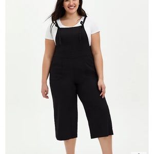 BLACK LINEN CULOTTE OVERALL